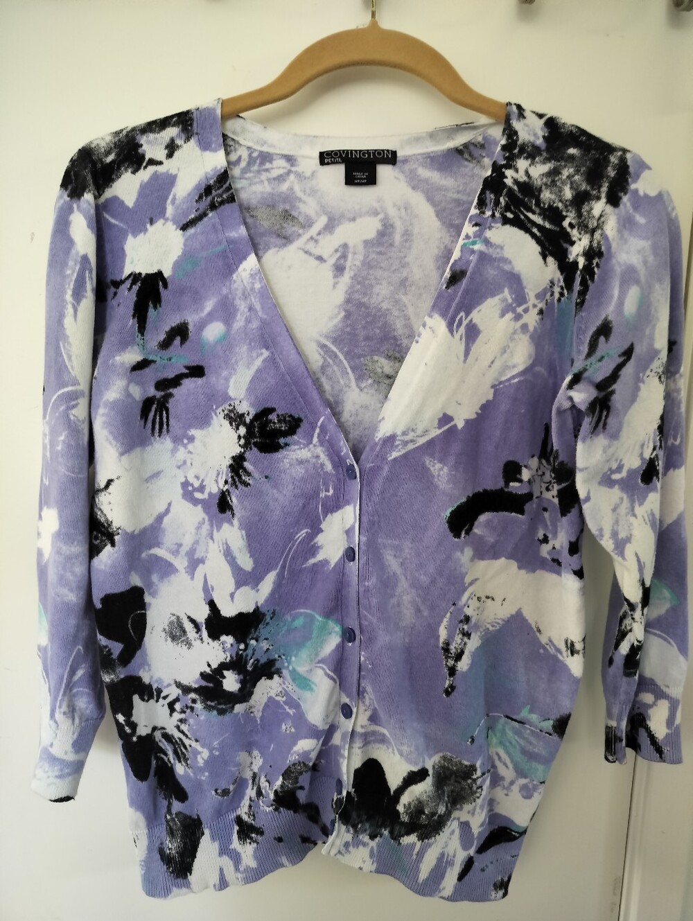 Covington Petite Watercolor Floral Cardigan PM Purple V-Neck Button Front